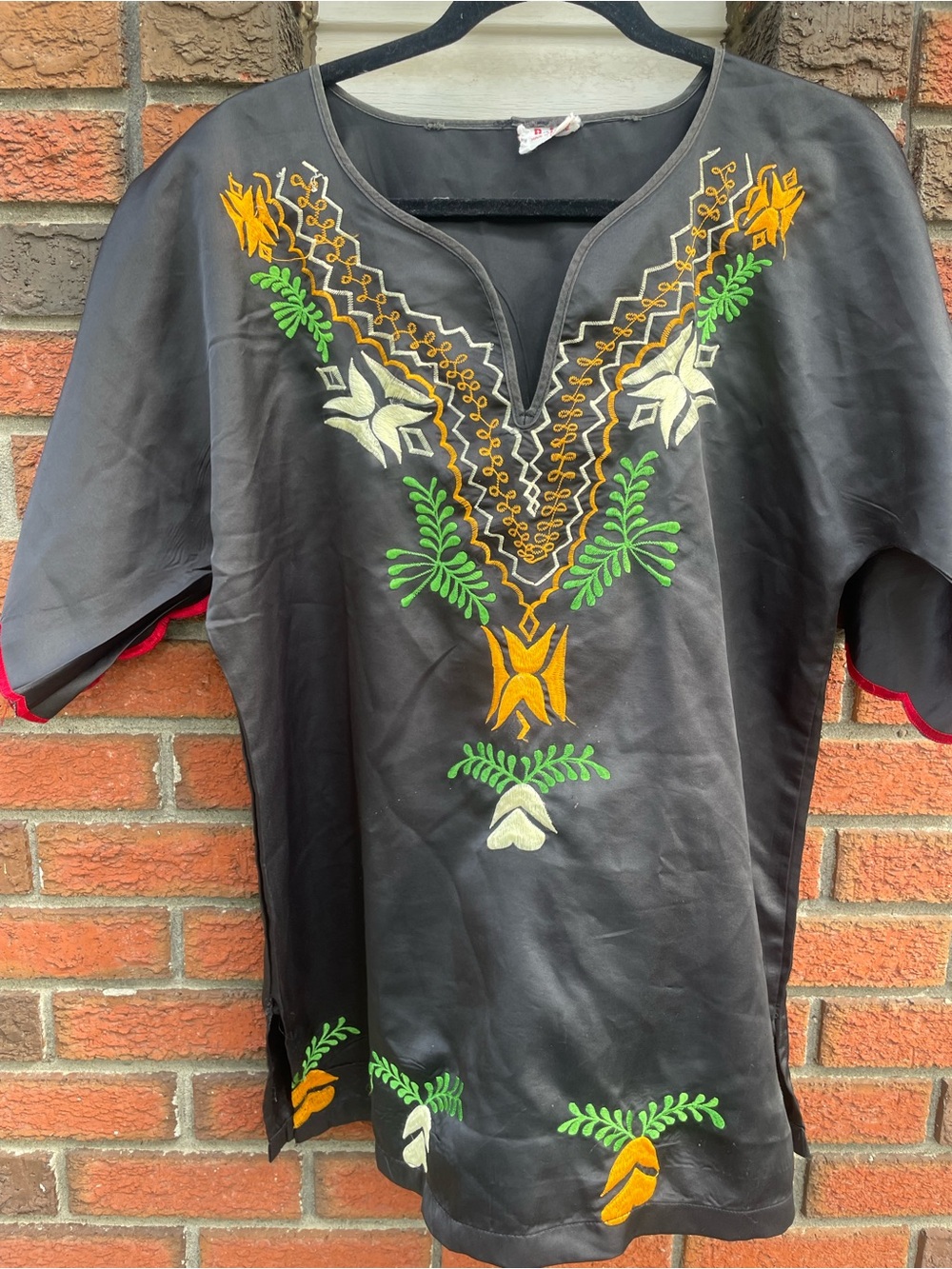 Vintage 1970s  Embroidered Tunic Dashiki style top